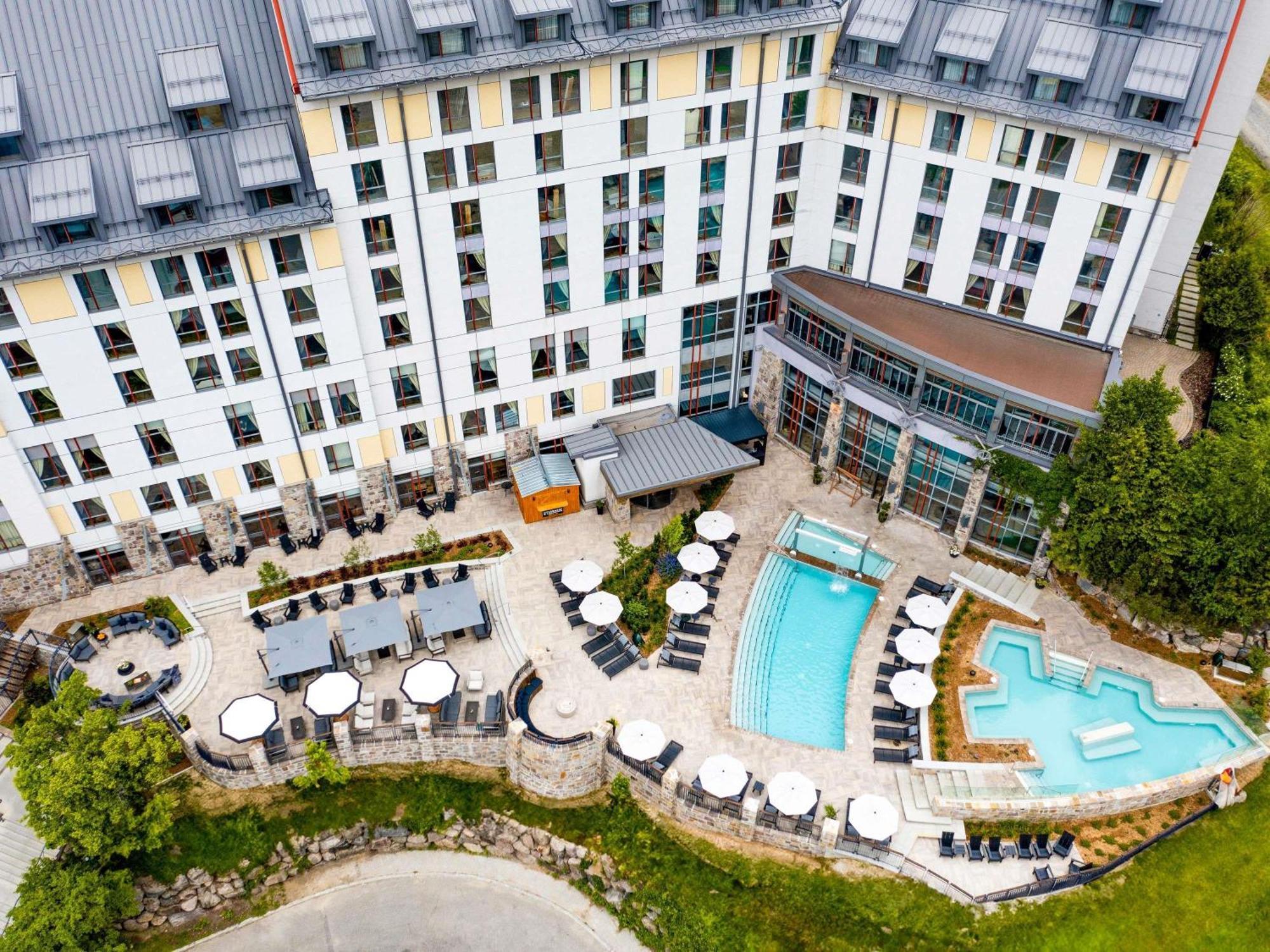 Fairmont Tremblant Hotel 5*